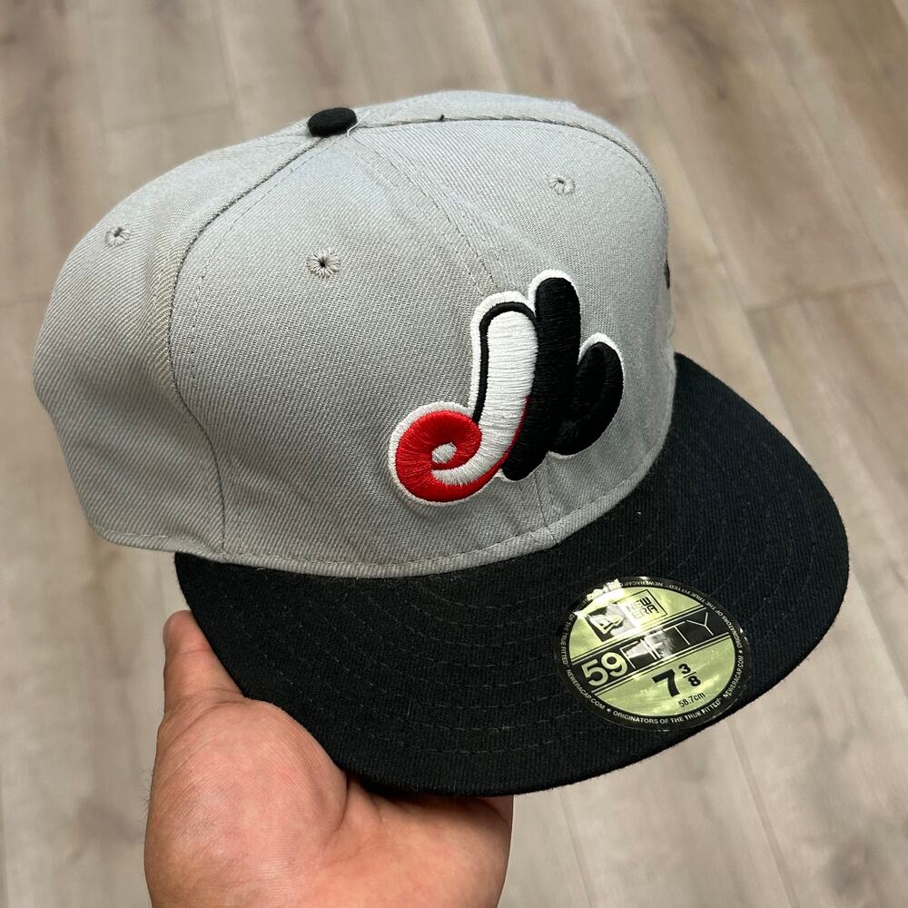 New Era Montreal Expos 59FIFTY fitted hat CAP Black Gray size 7 3/8 B25